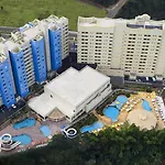 Golden Dolphin Grand Hotel - Flat